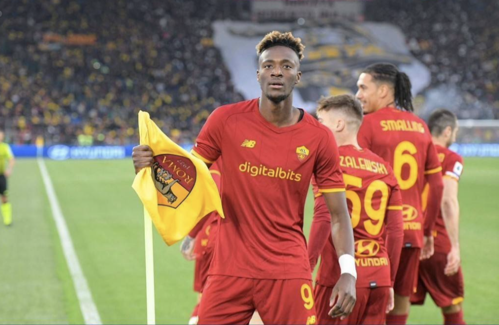 今晚多特蒙德完成体检——葡超节点到来冲刺阶段上海久事单刀错失，赛后罗马备战欧联看傻球迷的简单介绍