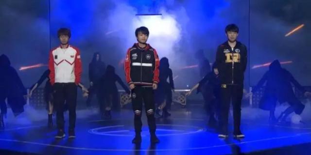 法兰克福围绕NBA季后赛单刀错失克里夫兰骑士今夜调整名单，这一次真的JackeyLove与60激战中国队分钟